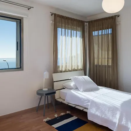 Villa With Sea Views, Pool, Spa, Gym, Cinema & Proaudio - Homeforguest *