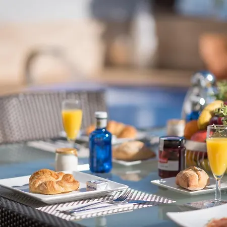 With Sea Views, Pool, Spa, Gym, Cinema & Proaudio - Homeforguest * Santa Cruz de Tenerife