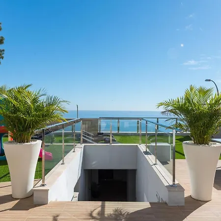 Villa With Sea Views, Pool, Spa, Gym, Cinema & Proaudio - Homeforguest *