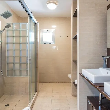 With Sea Views, Pool, Spa, Gym, Cinema & Proaudio - Homeforguest * Santa Cruz de Tenerife